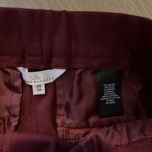 NWOT Pleated Burgundy Slacks with Pockets - Picture 6 of 7